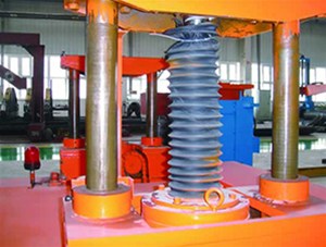 滾珠(zhu)絲杠升降機(ji)使用現場